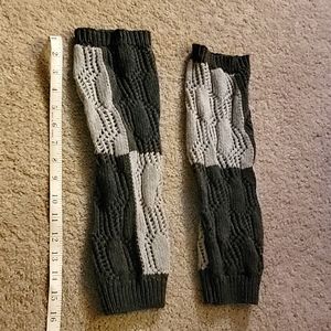 Color block knit two-tone grey leg warmers OS